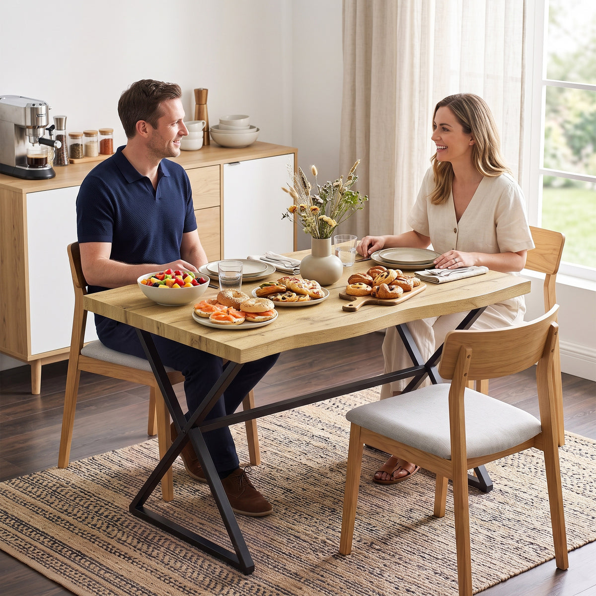Table à manger 2 personnes noir et chêne, 110 x 67 cm